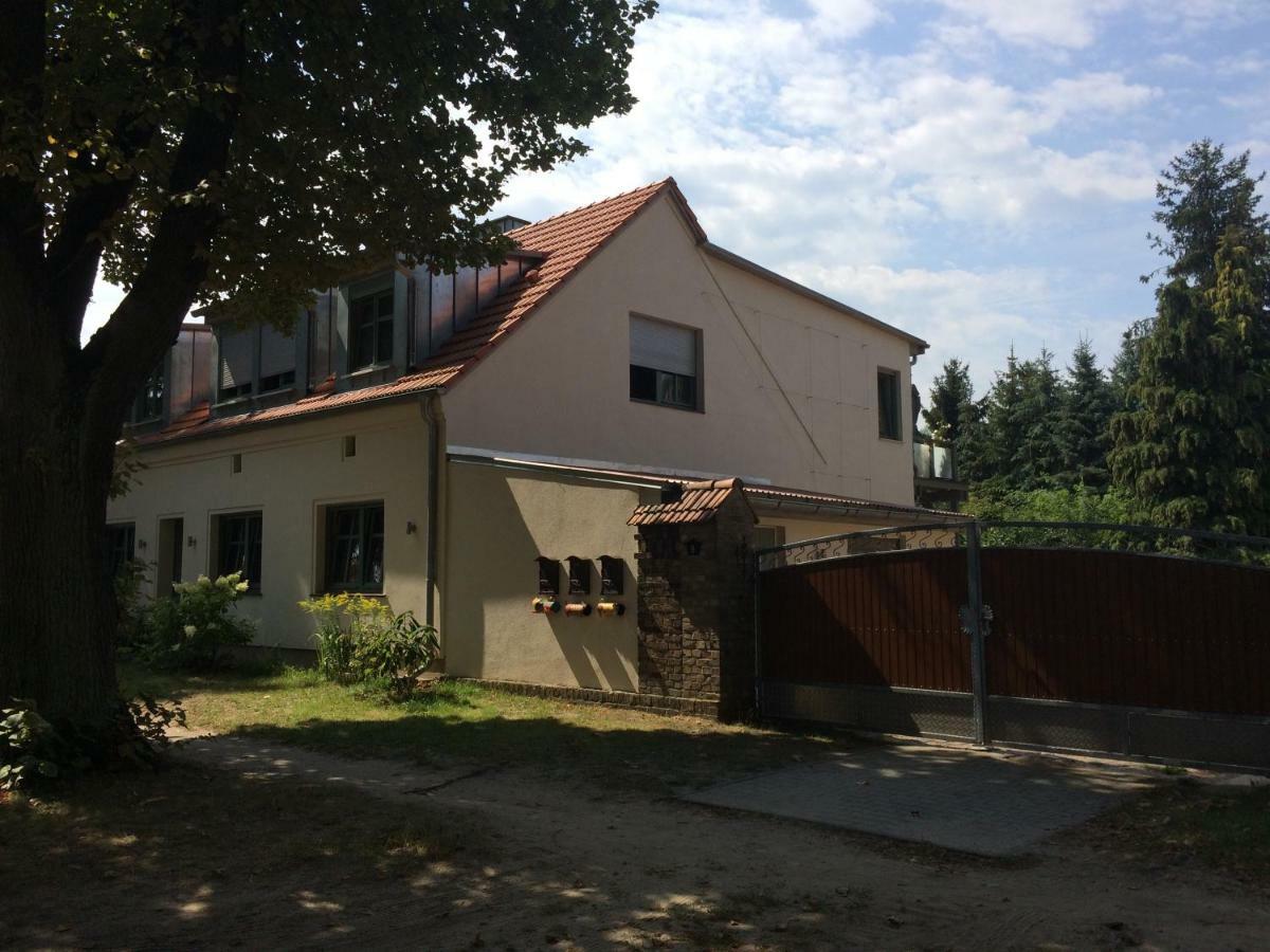 Kranichhof - Studio, Loft & Atelier Apartment Zossen